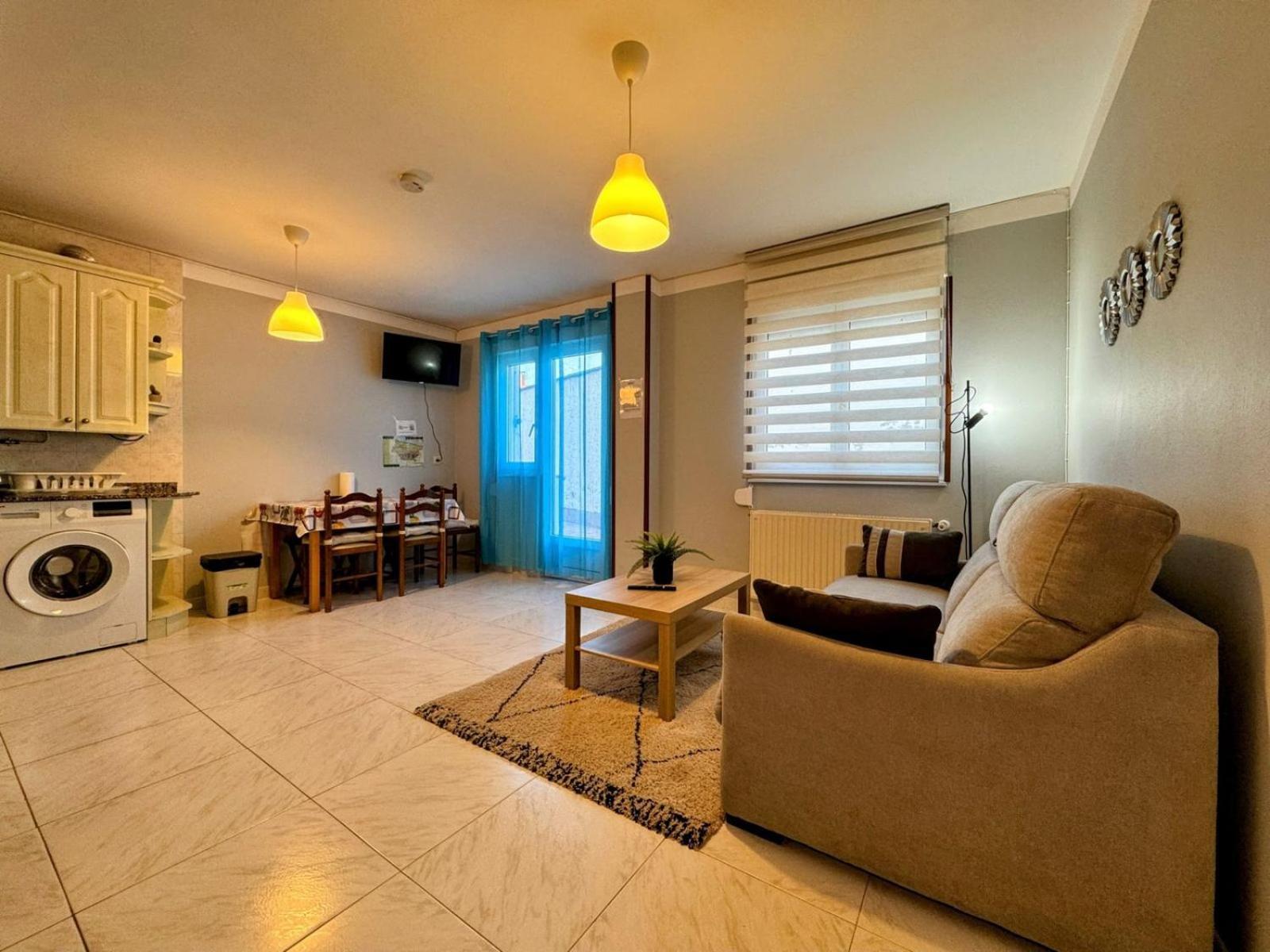 Apartamento Elena Centrico Con Wifi Onís Kültér fotó